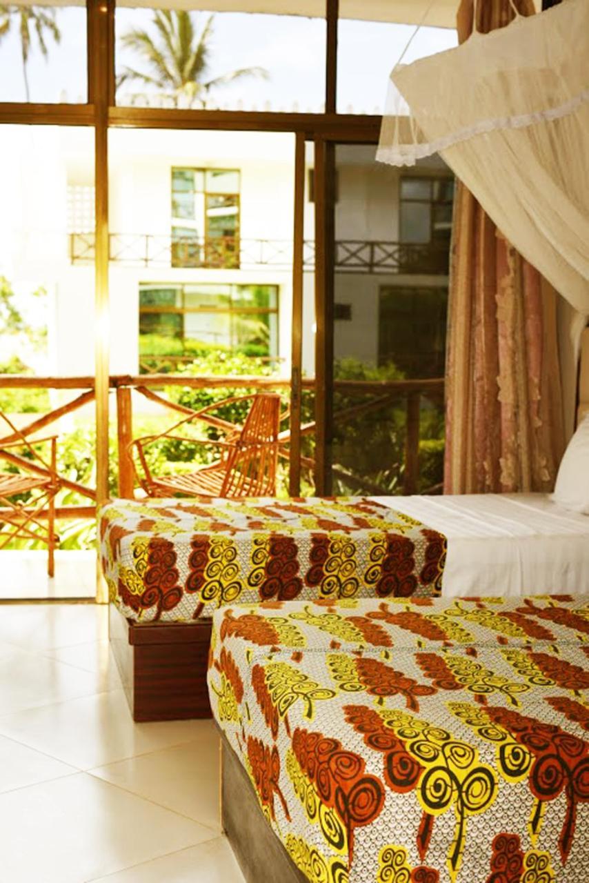 Coconut Tree Village Beach Resort Uroa Exterior foto